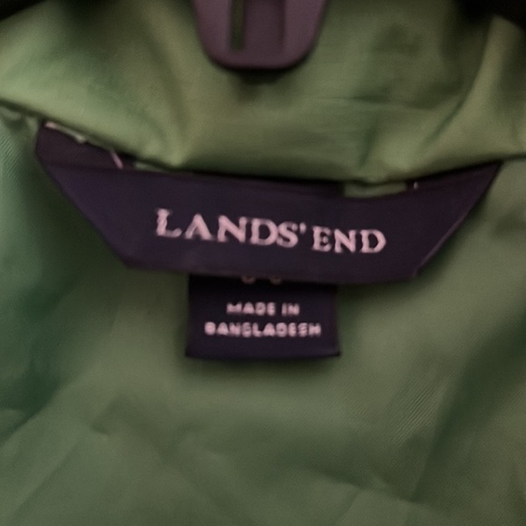 Lands End Womens green lightweight raincoat. NWOT Size S 6/8 - Picture 7 of 10
